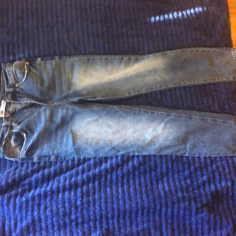 Jeans - Picture 1 of 3